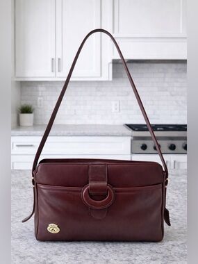 Etienne Aigner- Vintage, Leather Shoulder Bag – Oxblood